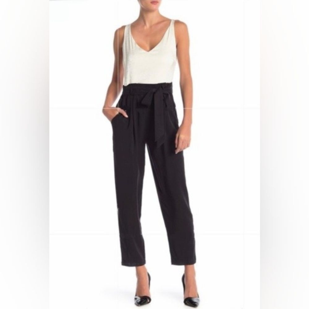 Socialite White Floral Satin Black Sleeveless V-Neck Wide Leg Jumpsuit Large